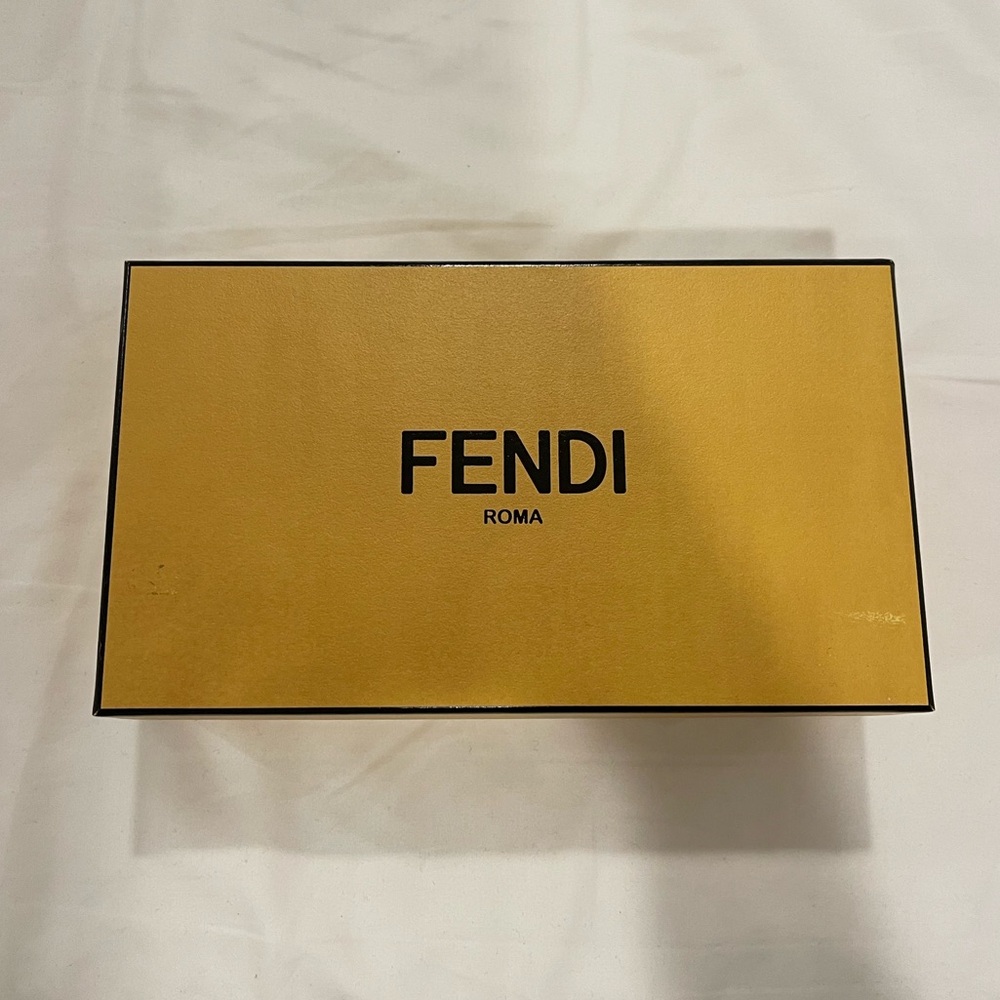 Fendi First Rectangular Sunglasses - Picture 9 of 10